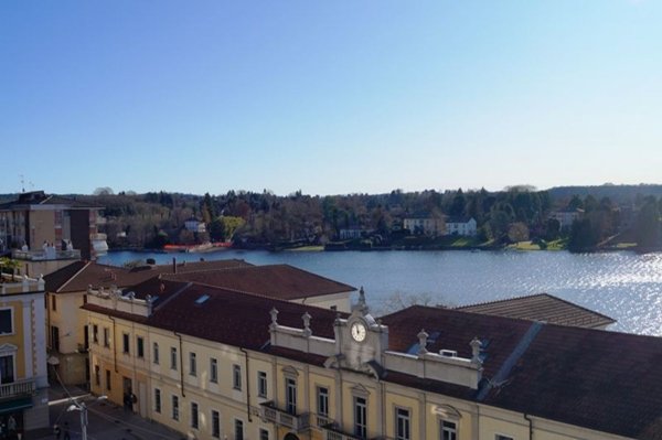 appartamento in affitto a Sesto Calende