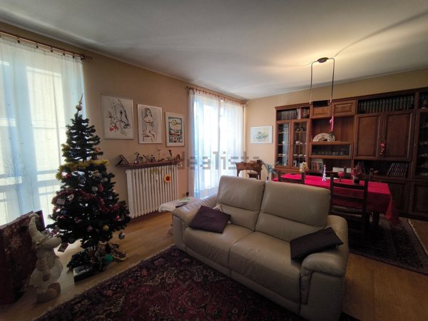 appartamento in affitto a Sesto Calende