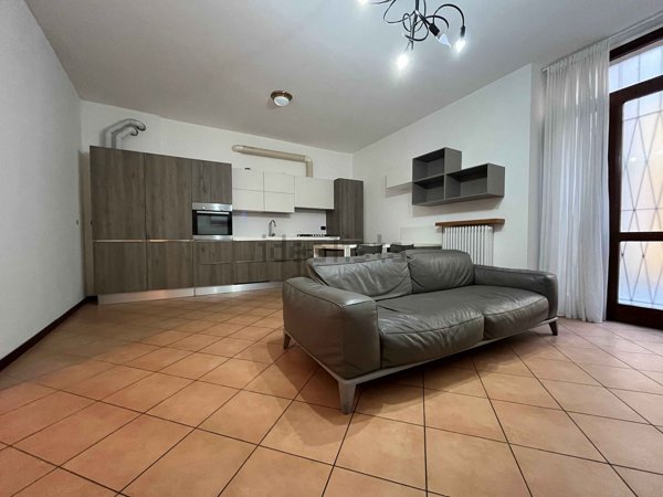 appartamento in affitto a Sesto Calende