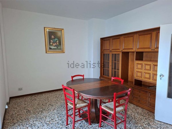 appartamento in affitto a Sesto Calende