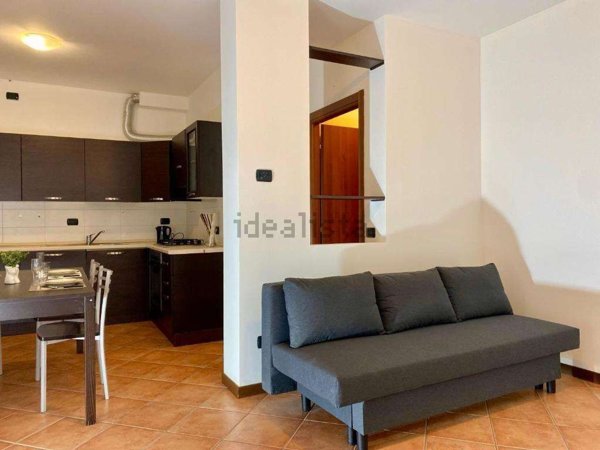 appartamento in affitto a Sesto Calende