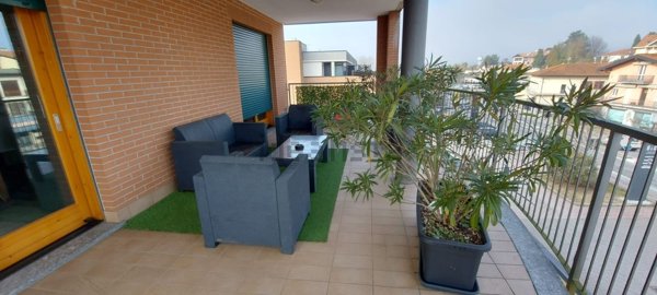 appartamento in affitto a Sesto Calende