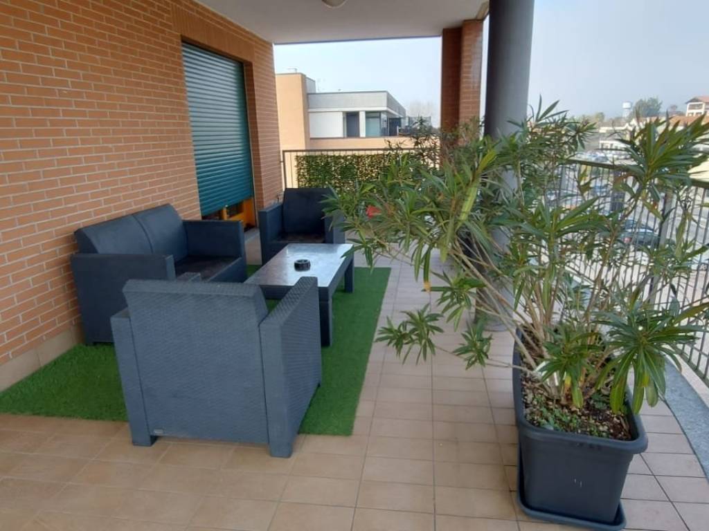 appartamento in affitto a Sesto Calende