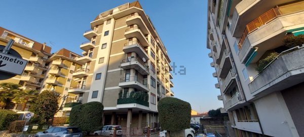 ufficio in affitto a Sesto Calende