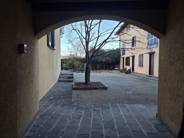 appartamento in affitto a Sesto Calende