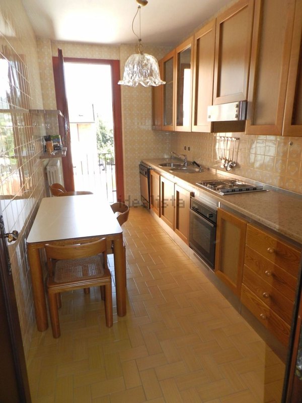 appartamento in affitto a Sesto Calende
