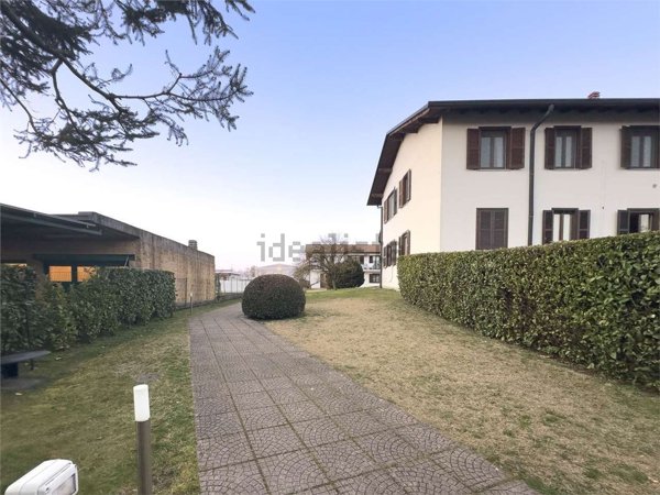 appartamento in affitto a Sesto Calende