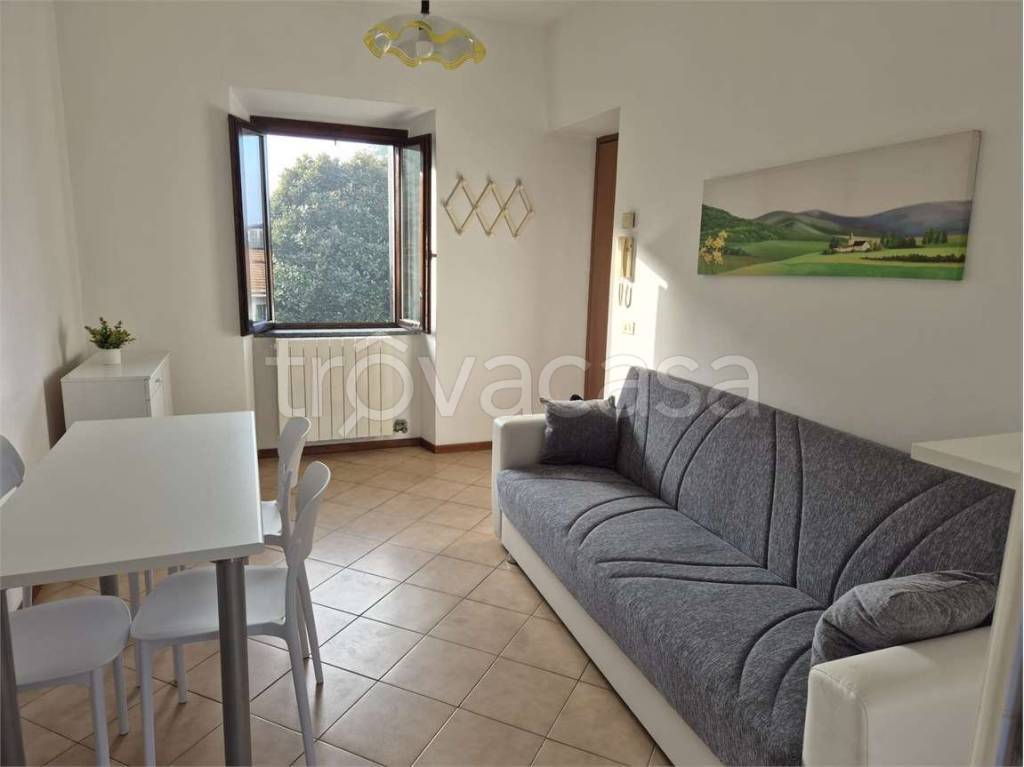 appartamento in affitto a Sesto Calende