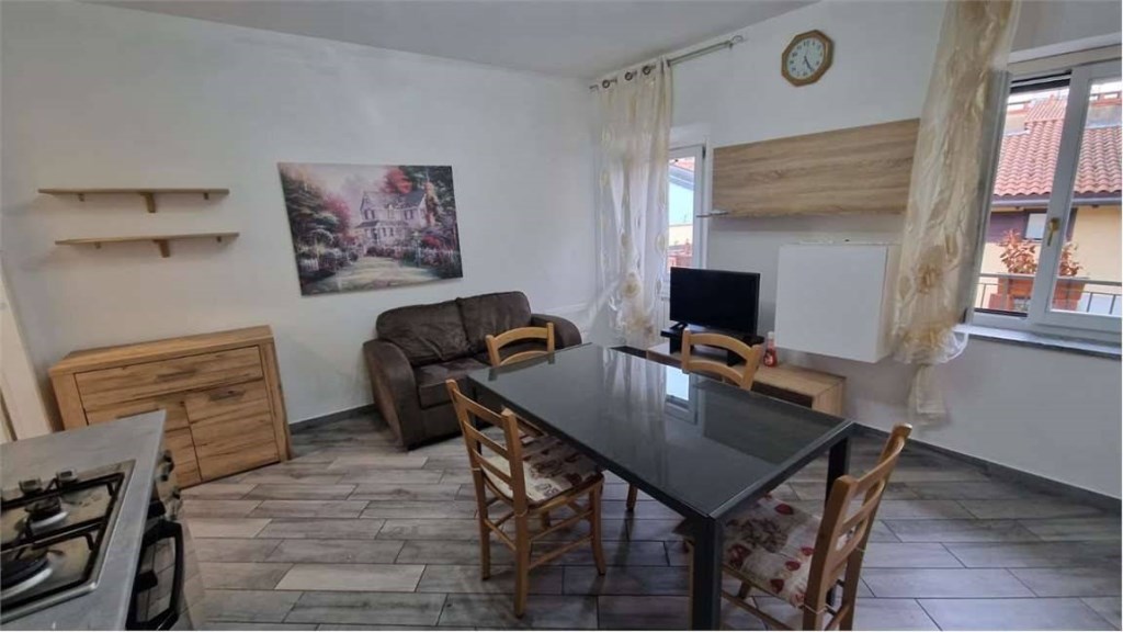 appartamento in affitto a Sesto Calende