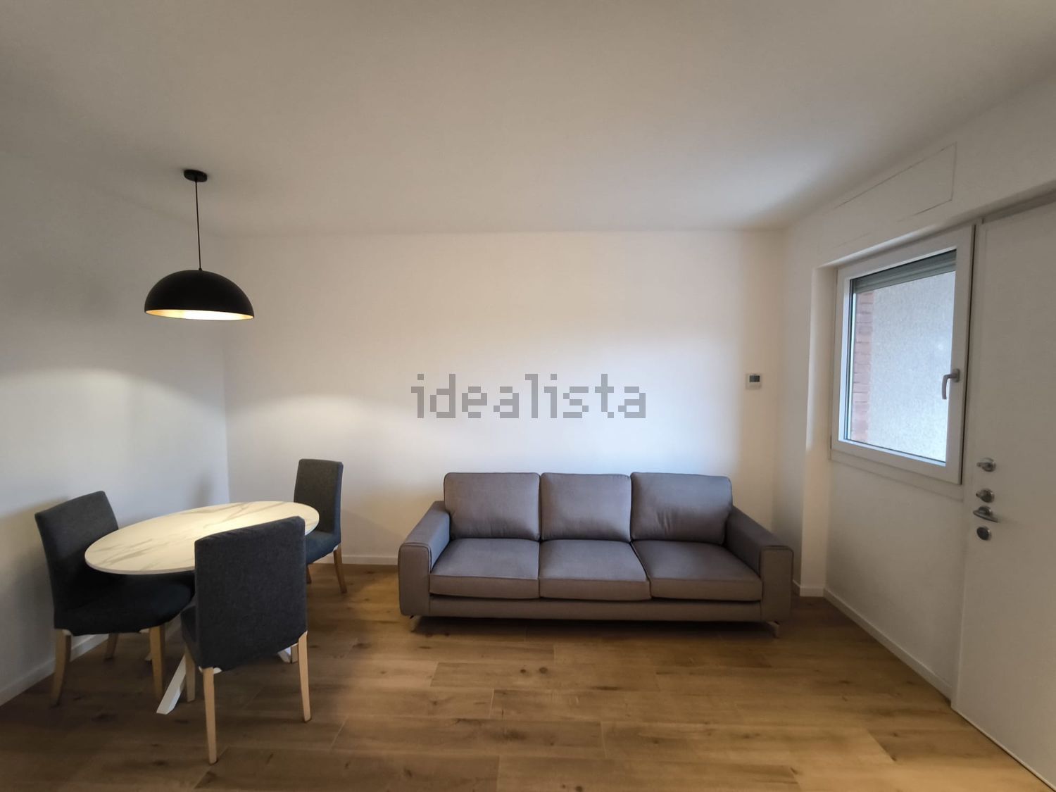 appartamento in affitto a Sesto Calende