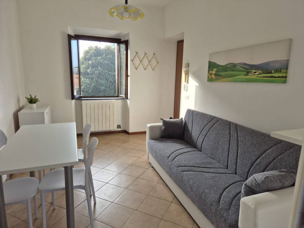 appartamento in affitto a Sesto Calende