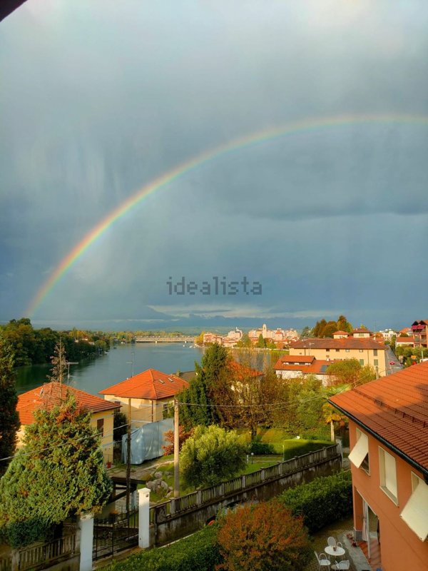 appartamento in affitto a Sesto Calende