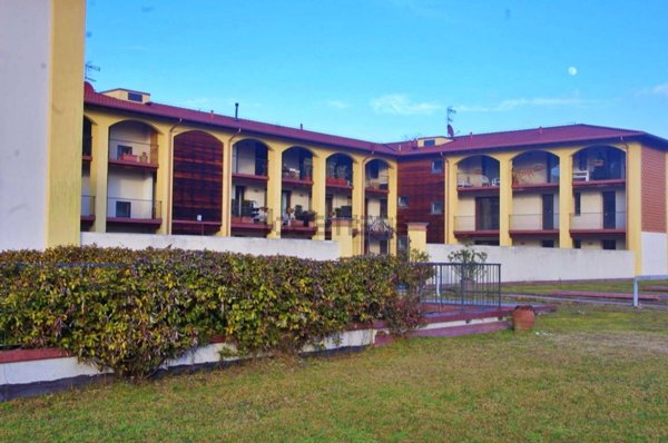 appartamento in affitto a Sesto Calende