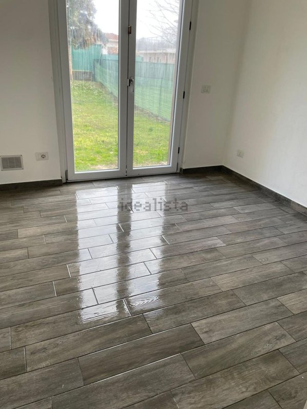 appartamento in affitto a Sesto Calende