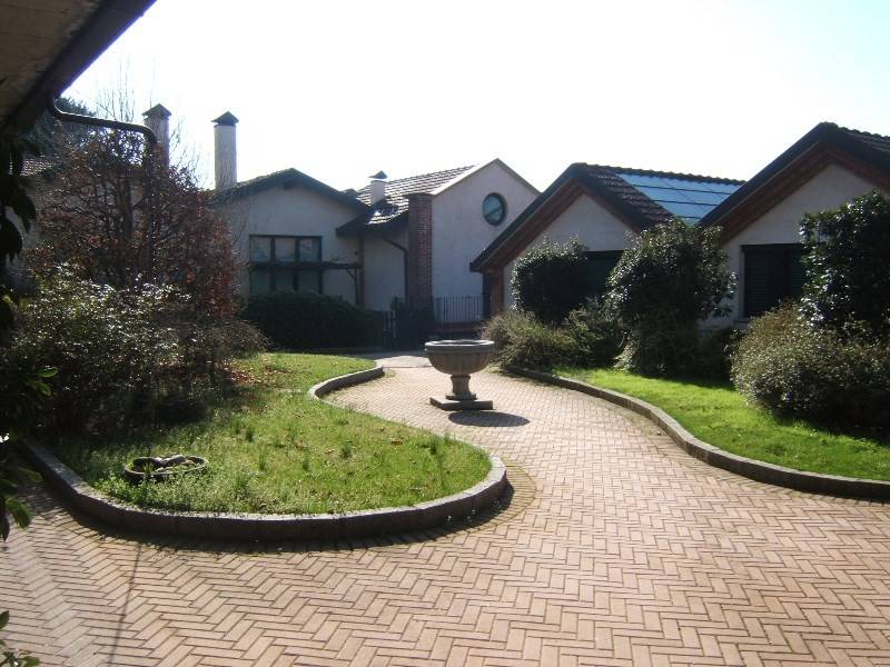 appartamento in affitto a Sesto Calende