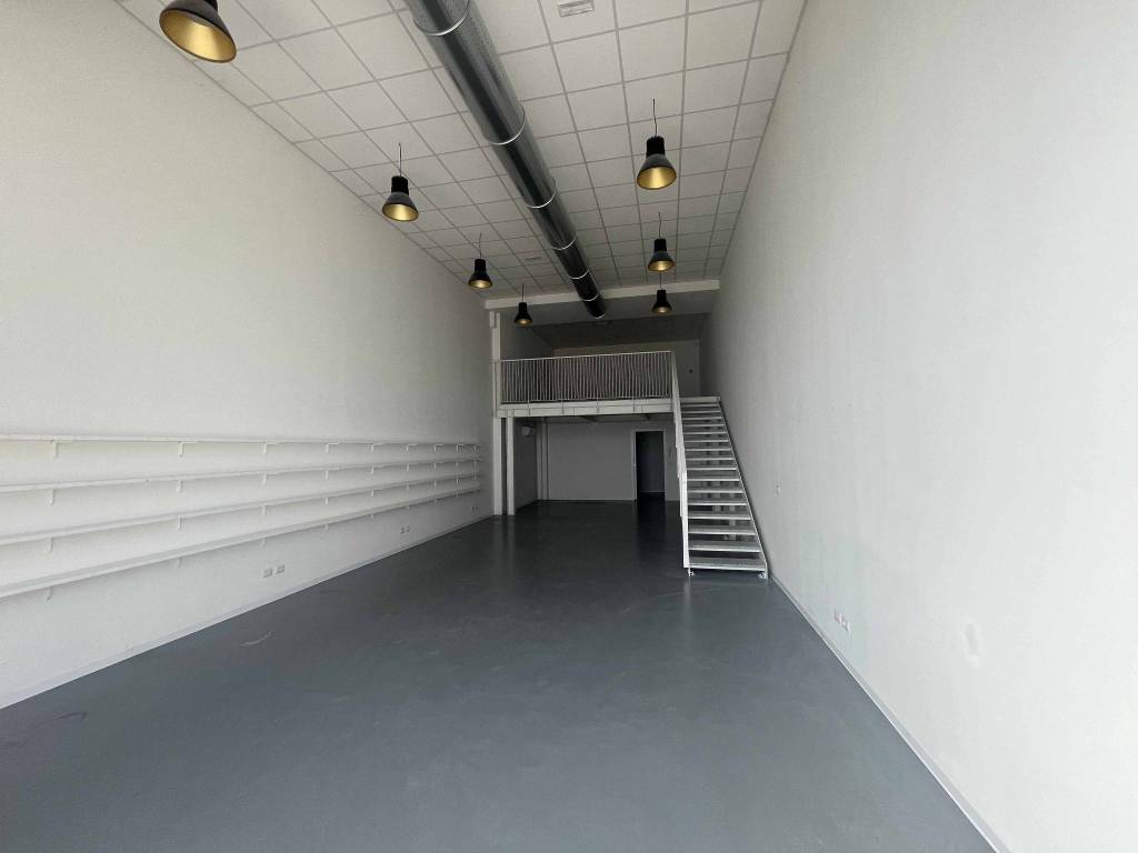 ufficio in affitto a Sesto Calende