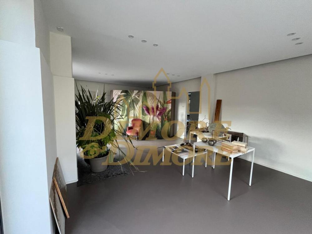 negozio in affitto a Sesto Calende