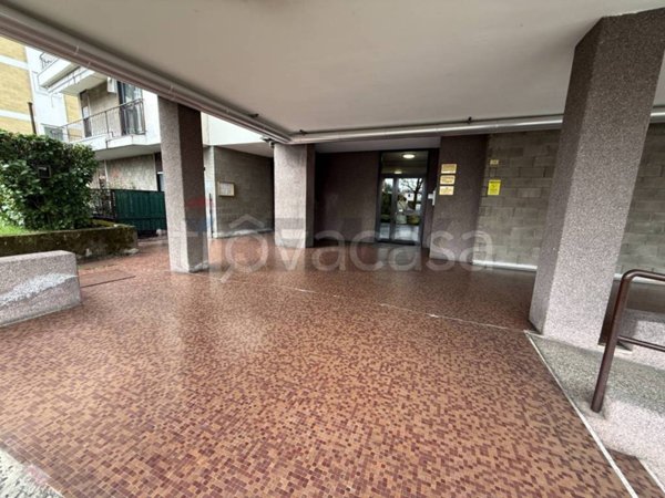 appartamento in affitto a Sesto Calende