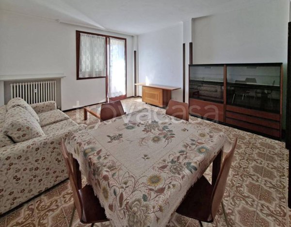 appartamento in affitto a Sesto Calende