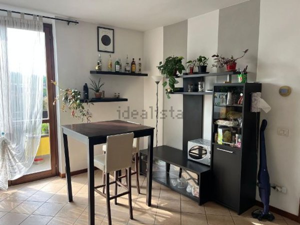 appartamento in affitto a Sesto Calende
