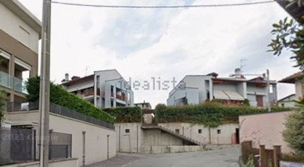 appartamento in affitto a Sesto Calende