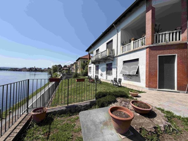 appartamento in affitto a Sesto Calende