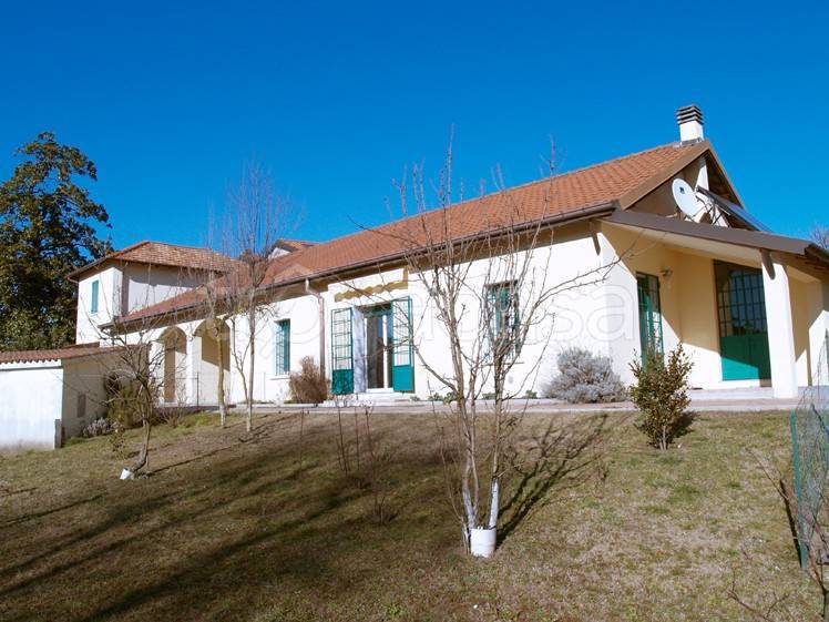 casa indipendente in affitto a Somma Lombardo