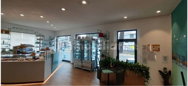 locale commerciale in affitto a Somma Lombardo