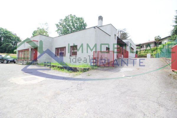 locale commerciale in affitto a Somma Lombardo