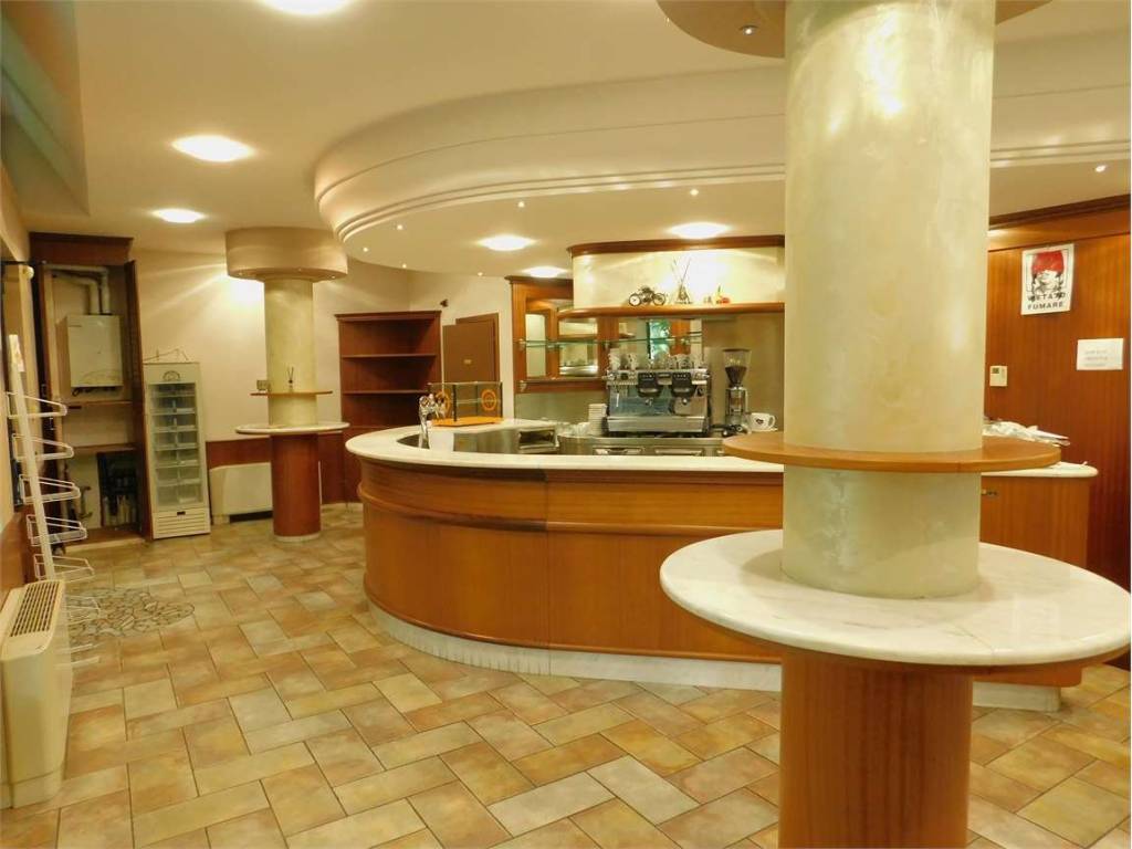 negozio in affitto a Somma Lombardo