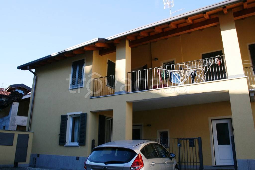 appartamento in affitto a Sumirago in zona Quinzano