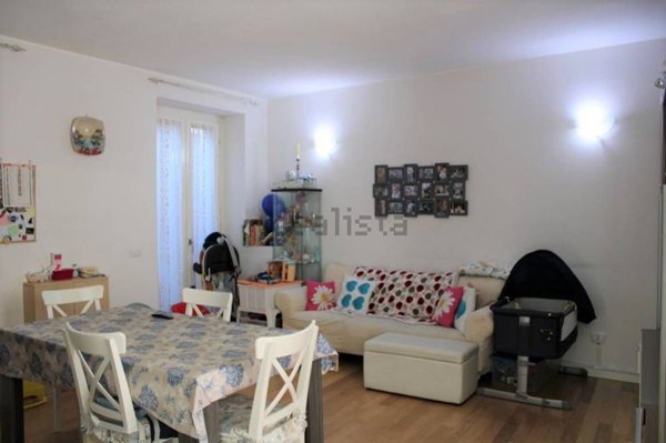 appartamento in affitto a Sumirago in zona Quinzano