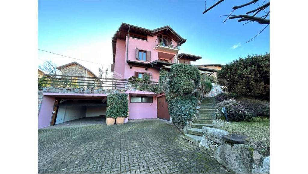 casa indipendente in affitto a Taino