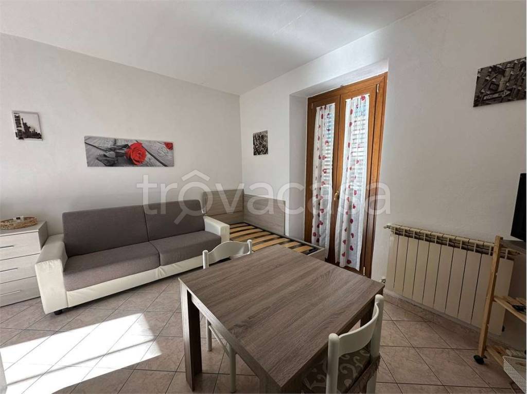 appartamento in affitto a Taino