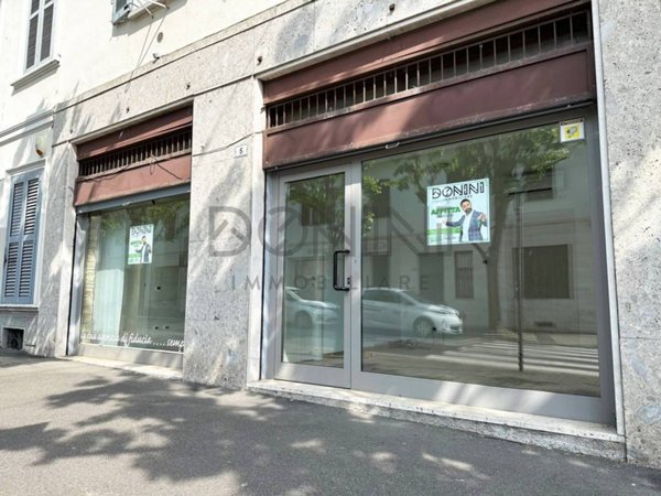negozio in affitto a Tradate