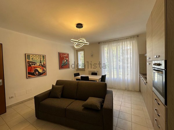 appartamento in affitto a Tradate in zona Abbiate Guazzone