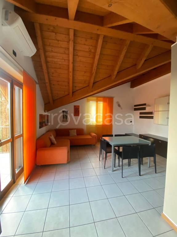 appartamento in affitto a Tradate