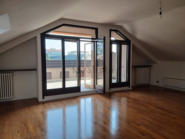 appartamento in affitto a Tradate