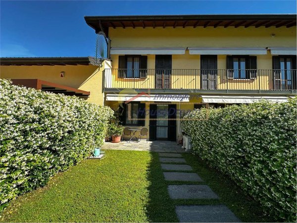 appartamento in affitto a Travedona-Monate