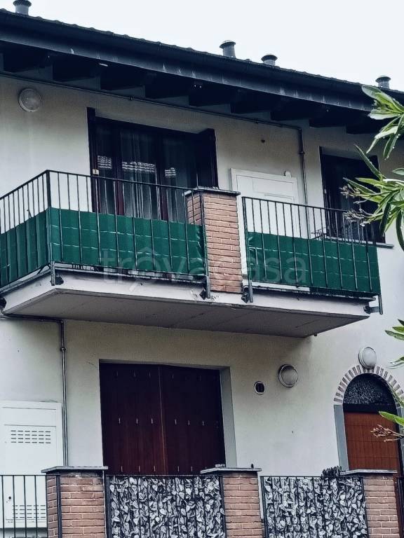 appartamento in affitto a Travedona-Monate