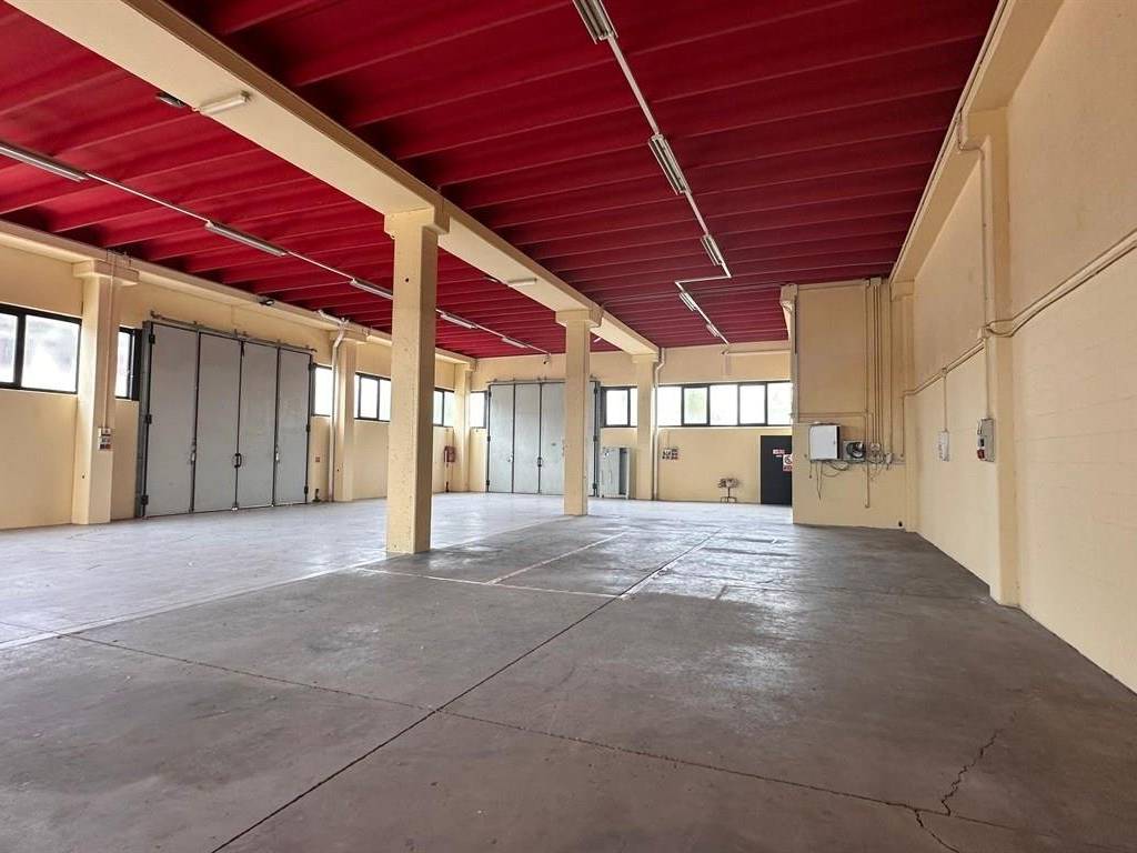 capannone in affitto ad Uboldo