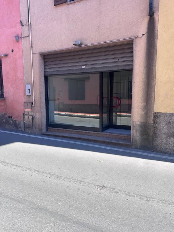 negozio in affitto ad Uboldo