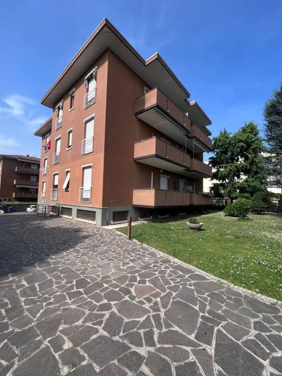appartamento in affitto ad Uboldo