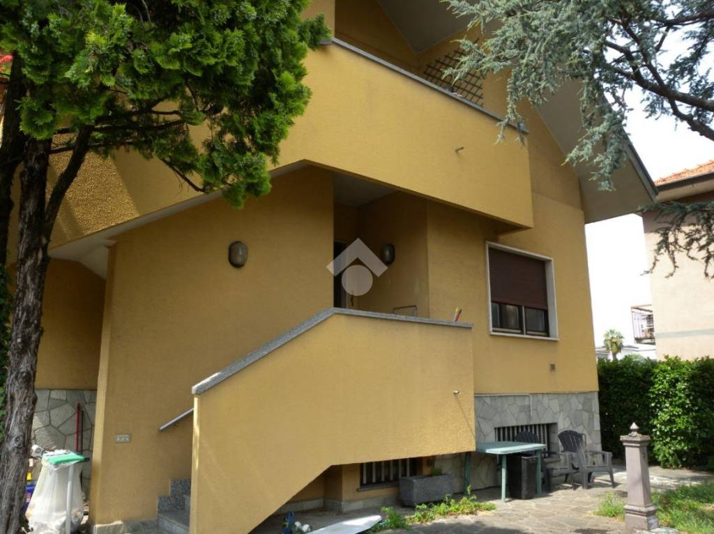 appartamento in affitto ad Uboldo