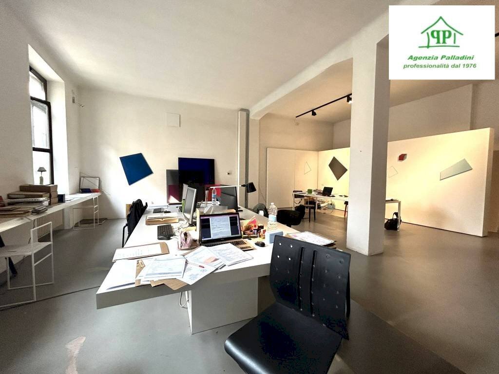 ufficio in affitto a Varese in zona Viale Aguggiari