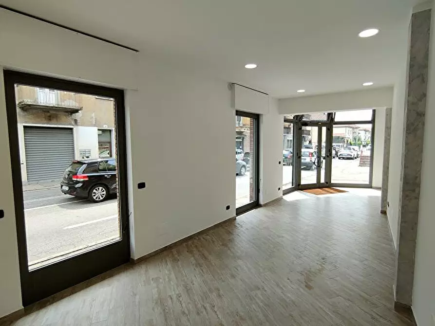 negozio in affitto a Varese in zona Viale Valganna