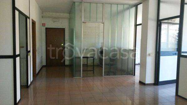 appartamento in affitto a Varese in zona Bosto