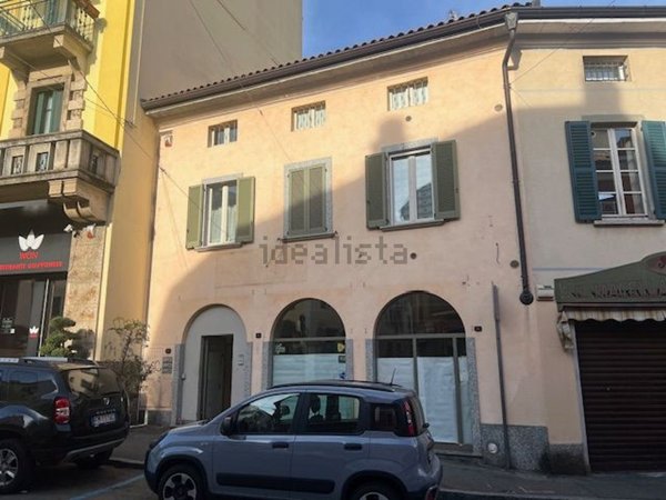 ufficio in affitto a Varese in zona Centro Città