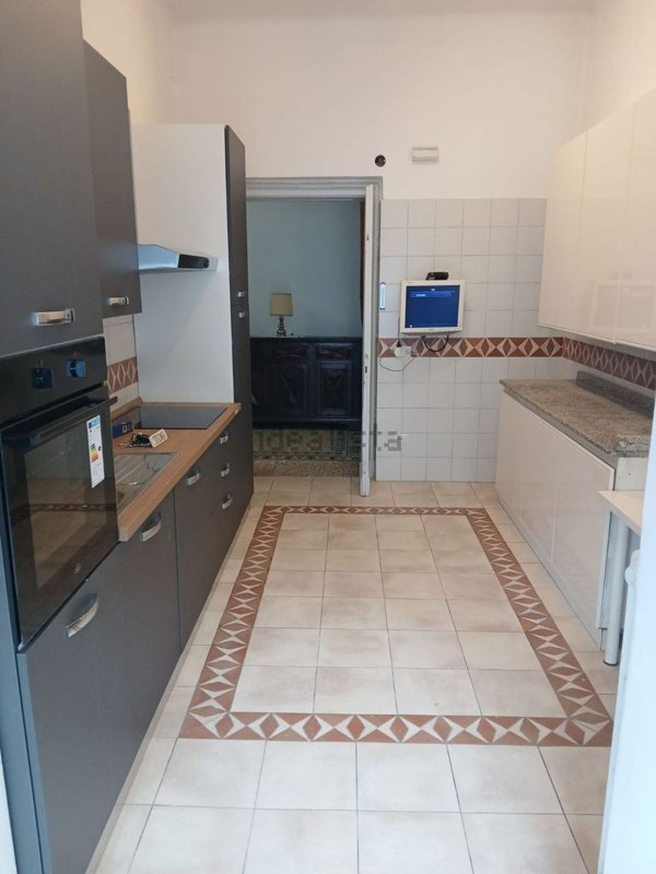 appartamento in affitto a Varese in zona Via Magenta