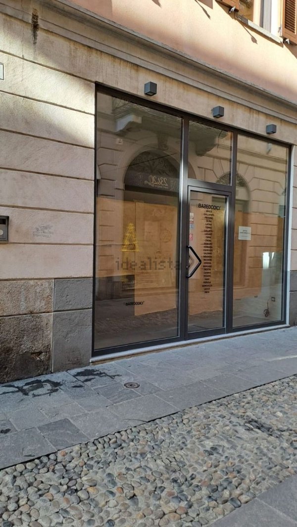 negozio in affitto a Varese